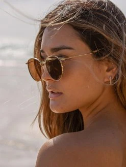 Dollboxx Aspen - Brown on Gold Sunglasses -Dollboxx Import Shop Aspen Brown on Gold Sunglasses Sunglasses dollboxx 6 449582c5 b80e 4f36 9e75 4ebc2b36f31c