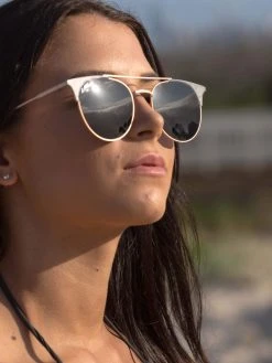 Dollboxx Bella - Black Gold Sunglasses 12 Dollboxx Bella - Black Gold Sunglasses -Dollboxx Import Shop Bella Black Gold Sunglasses Sunglasses dollboxx 4 e5c1c967 39b1 402d ade9 a8fdf6e9a73d