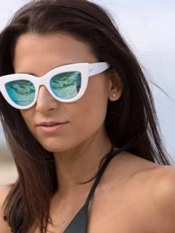Dollboxx Chloe - White Blue Sunglasses 13 Dollboxx Chloe - White Blue Sunglasses -Dollboxx Import Shop Chloe White Blue Sunglasses Sunglasses dollboxx 4 bd7c7460 939c 49eb b207 f6293b396716