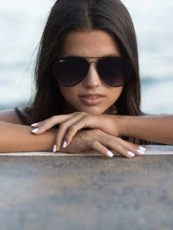 Dollboxx Encore - Black Sunglasses