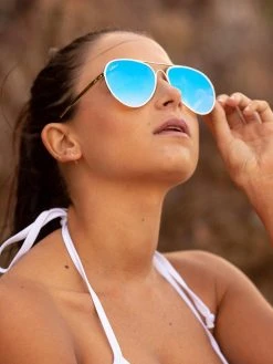 Dollboxx Encore - Blue Sunglasses -Dollboxx Import Shop Encore Blue Sunglasses Sunglasses dollboxx 15 f1010809 67aa 477d 88db 1d084b944775