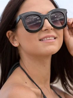 Dollboxx Lucy - Black Sunglasses -Dollboxx Import Shop Lucy Black Sunglasses Sunglasses dollboxx 4 bb60679a 6806 4918 857c 74c75974f8fa