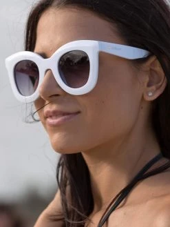 Dollboxx Lucy - White Sunglasses -Dollboxx Import Shop Lucy White Sunglasses Sunglasses dollboxx 10 5a5c103d 945f 436d 8931 011810a75dc4