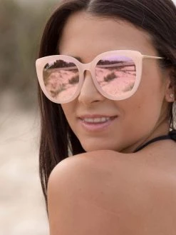 Dollboxx Madison - Pearly Pink Sunglasses 17 Dollboxx Madison - Pearly Pink Sunglasses -Dollboxx Import Shop Madison Pearly Pink Sunglasses Sunglasses dollboxx 6 322ec2e5 34ed 42a6 9709 64ecd36581cb