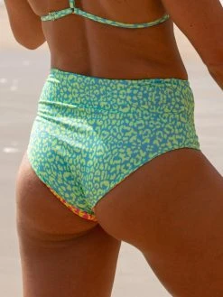 Dollboxx Mumba Seamless High Waisted Reversible Bikini Bottom - Savage 52 Dollboxx Mumba Seamless High Waisted Reversible Bikini Bottom - Savage -Dollboxx Import Shop Mumba Seamless High Waisted Reversible Bikini Bottom Savage Swimwear dollboxx 17 172d5915 84ba 4cda a7c1 89264200abd2