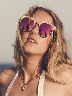 Dollboxx Import Shop -Dollboxx Import Shop Paris Pink Opal Sunglasses Sunglasses dollboxx 2 51ddb0ee d6c5 49df 9da3 704c43cfc730