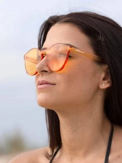 Dollboxx Polli - Gold Sunglasses -Dollboxx Import Shop Polli Gold Sunglasses Sunglasses dollboxx 11 4e695f7f d80d 4ebf 8a96 20e72f235d45