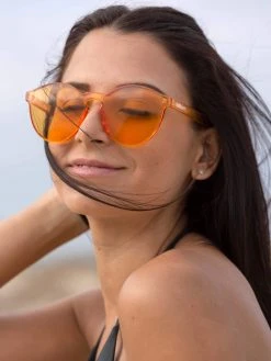 Dollboxx Polli - Gold Sunglasses -Dollboxx Import Shop Polli Gold Sunglasses Sunglasses dollboxx 13 b2fa0390 dca2 48f8 9ed2 f580cc429305