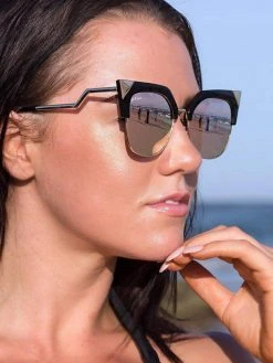 Dollboxx RiRi - Rose Gold Sunglasses -Dollboxx Import Shop RiRi Rose Gold Sunglasses Sunglasses dollboxx 5 3677e4a4 7de9 4ca9 8f74 c9e4bb593de4