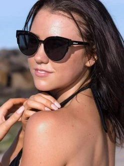 Dollboxx Slay - Black on Black Sunglasses -Dollboxx Import Shop Slay Black on Black Sunglasses Sunglasses dollboxx 14 fd83845d f49d 49a3 b4ed e8146c216167