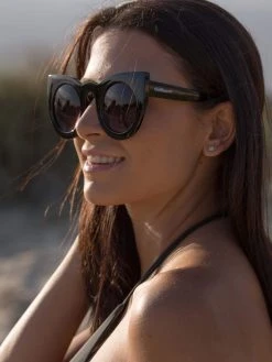 Dollboxx Tammy - Black Sunglasses -Dollboxx Import Shop Tammy Black Sunglasses Sunglasses dollboxx 7 93e99529 d4ea 4177 a936 20cec064df56