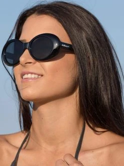 Dollboxx Tiffany - Black Sunglasses -Dollboxx Import Shop Tiffany Black Sunglasses Sunglasses dollboxx 10 46bd558f 87fa 4e77 a27e 7231ac2701b5