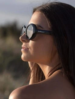 Dollboxx Tiffany - Black Sunglasses -Dollboxx Import Shop Tiffany Black Sunglasses Sunglasses dollboxx 6 aa8e8645 6fcd 4983 8f01 de6cab828a90